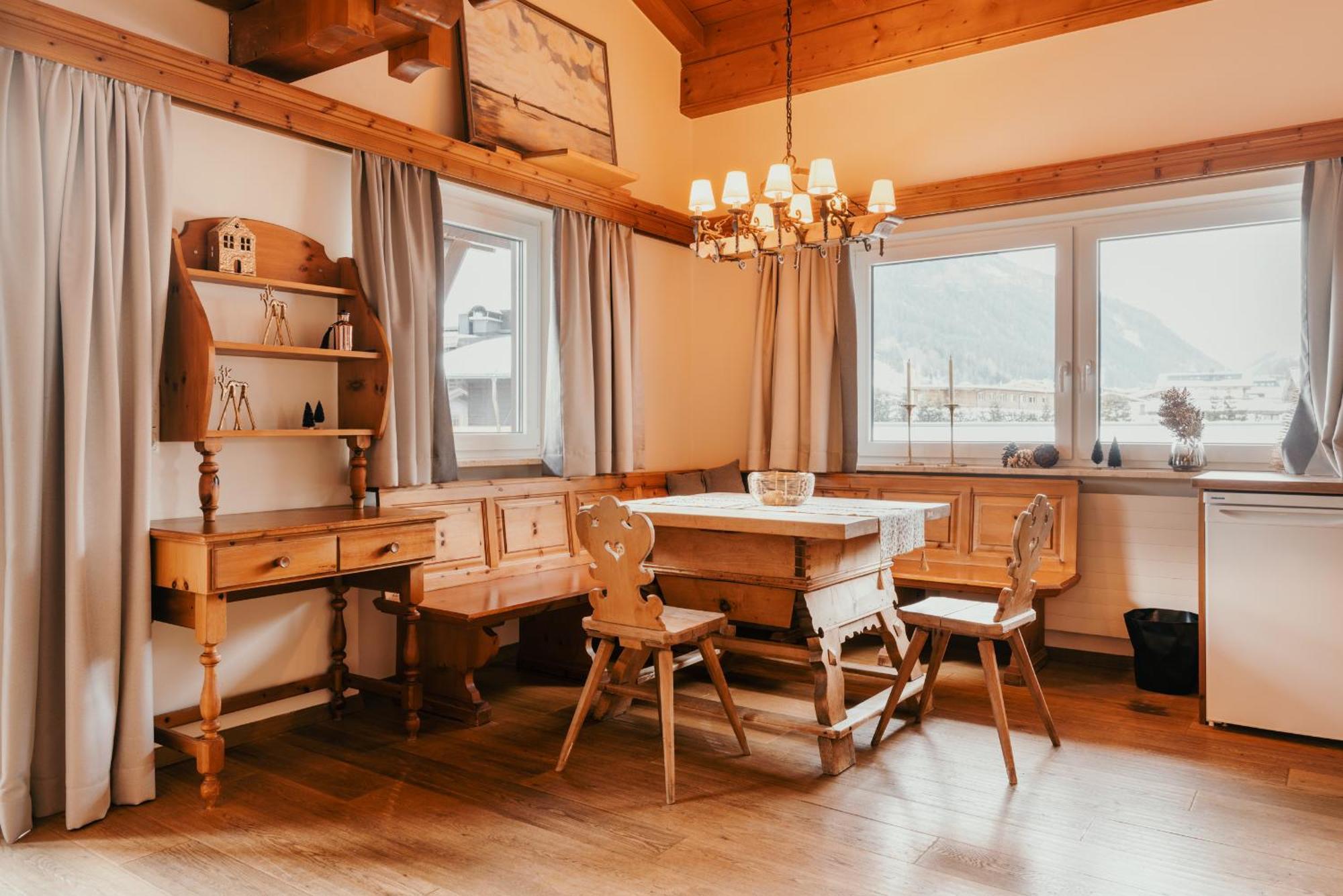 Hotel Gluecksschmiede - Hinterglemm Зальбах-Хинтерглемм Экстерьер фото