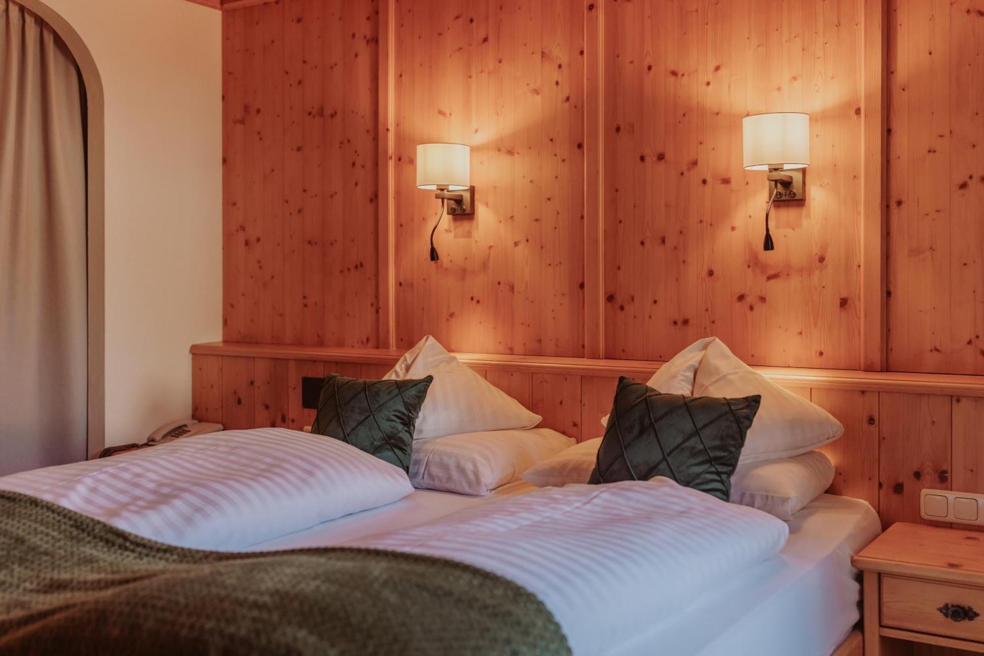 Hotel Gluecksschmiede - Hinterglemm Зальбах-Хинтерглемм Экстерьер фото